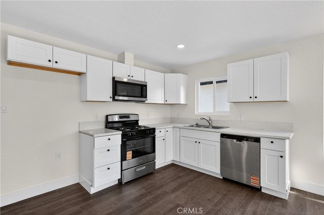 1013 -1017 W Santa Fe Avenue, Merced, CA 95340