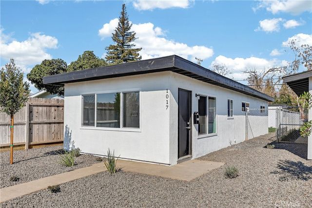 1013 -1017 W Santa Fe Avenue, Merced, CA 95340