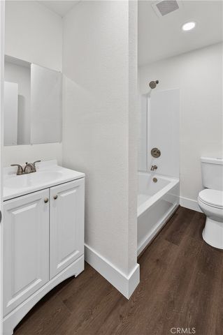 1013 -1017 W Santa Fe Avenue, Merced, CA 95340