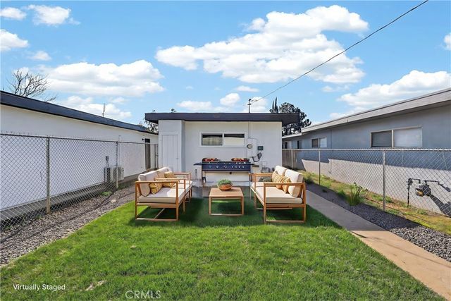 1013 -1017 W Santa Fe Avenue, Merced, CA 95340