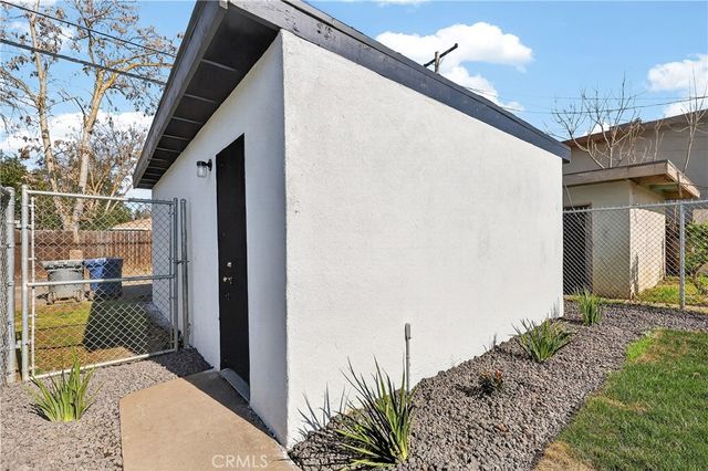 1013 -1017 W Santa Fe Avenue, Merced, CA 95340