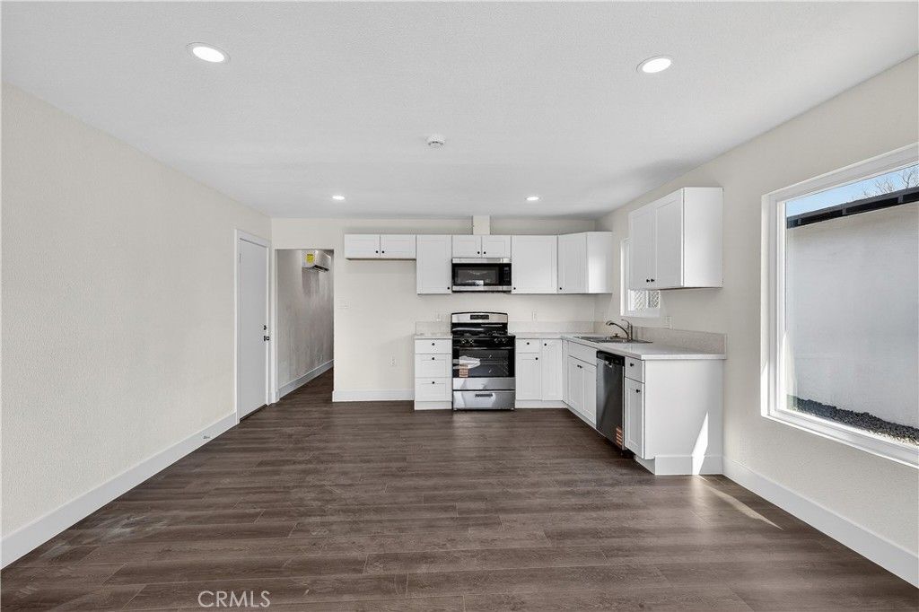 Image 15 of property listing at 1013 -1017 W Santa Fe Avenue, Merced, CA 95340