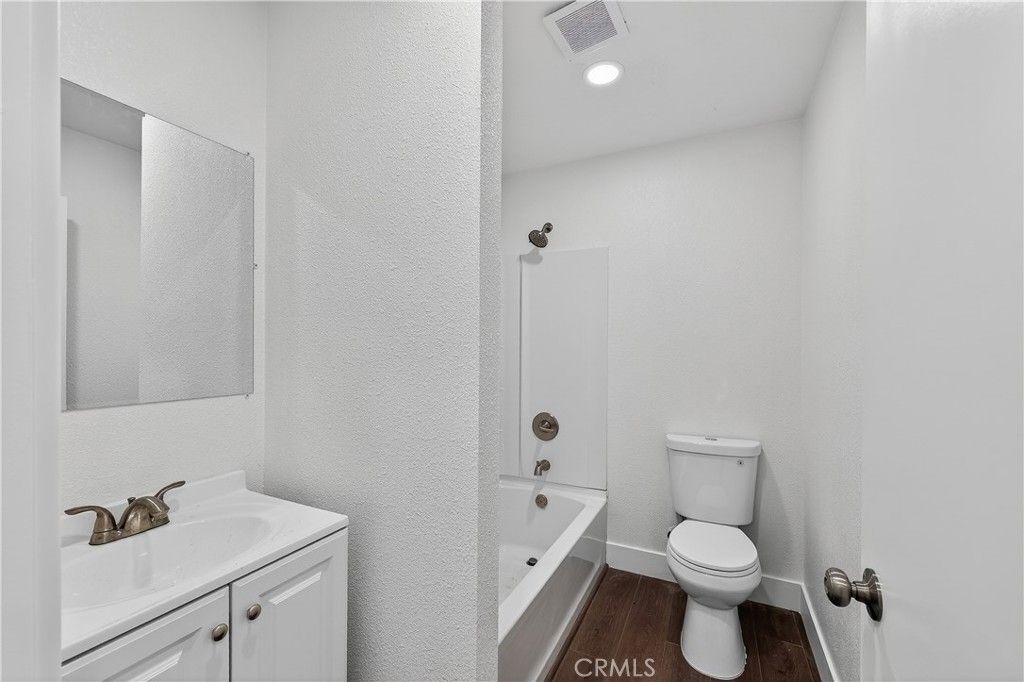 Image 23 of property listing at 1013 -1017 W Santa Fe Avenue, Merced, CA 95340