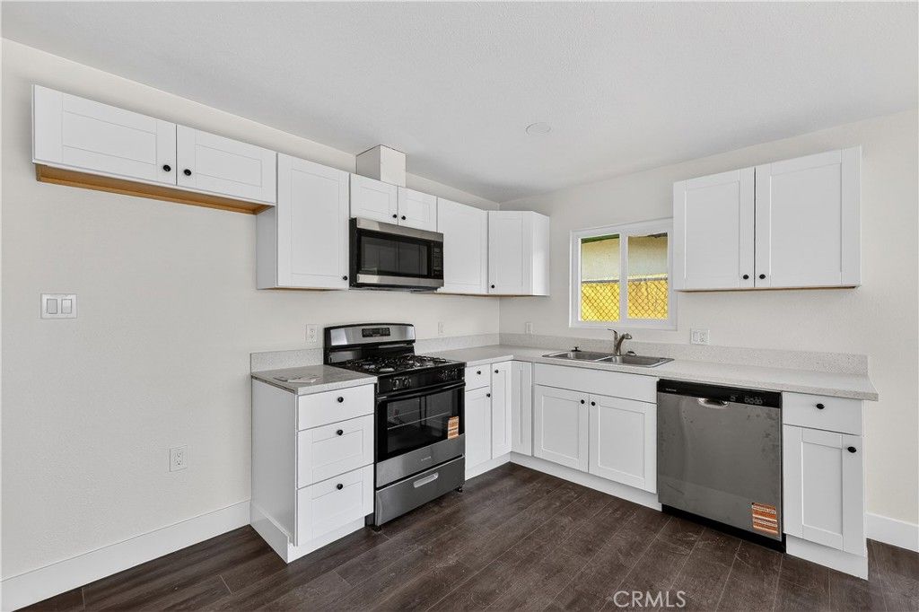 Image 40 of property listing at 1013 -1017 W Santa Fe Avenue, Merced, CA 95340