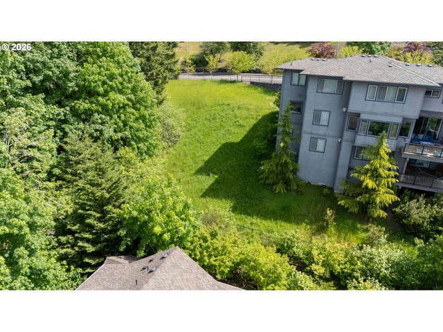 3348 Nw TULLAMORE Ct, Portland, OR 97229