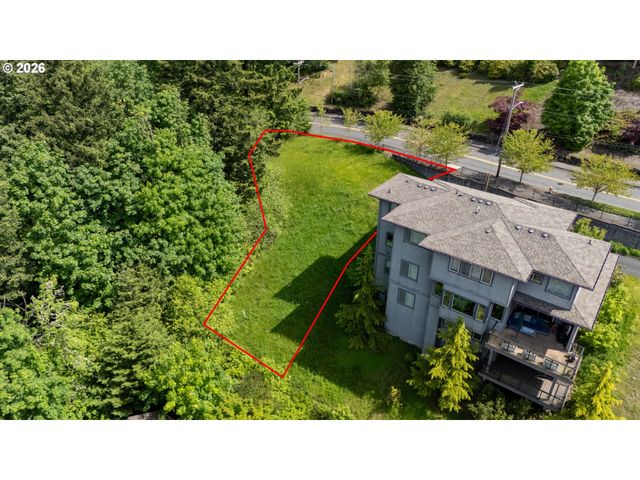 3348 Nw TULLAMORE Ct, Portland, OR 97229