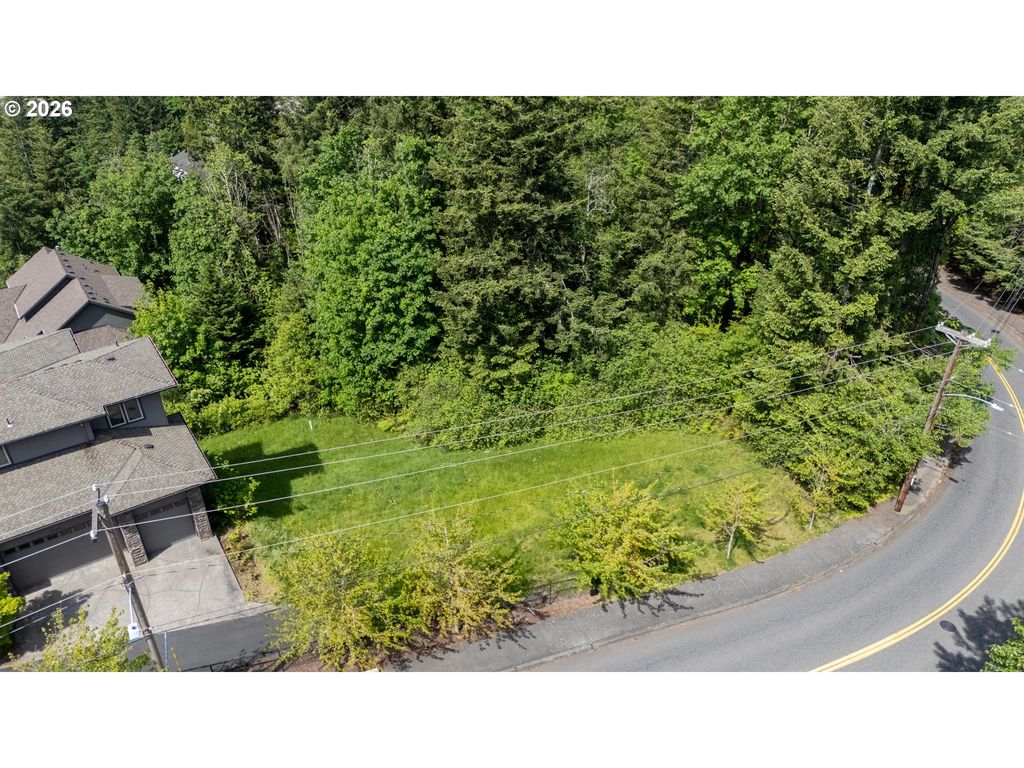3348 Nw TULLAMORE Ct, Portland, OR 97229