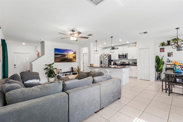 6402 BACK FORTY LOOP, Zephyrhills, FL 33541
