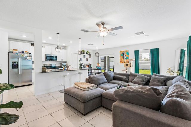 6402 BACK FORTY LOOP, Zephyrhills, FL 33541