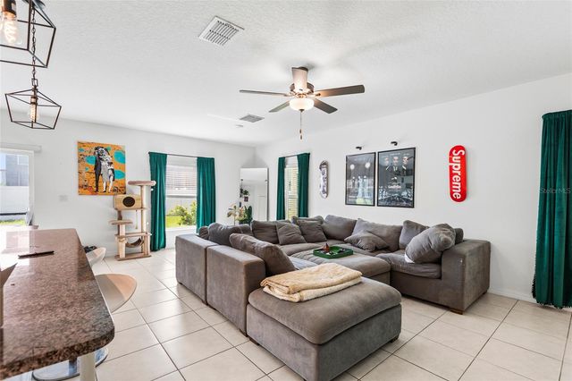 6402 BACK FORTY LOOP, Zephyrhills, FL 33541