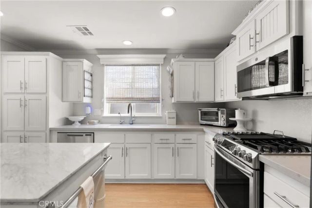 304 Lexington, Newport Beach, CA 92660