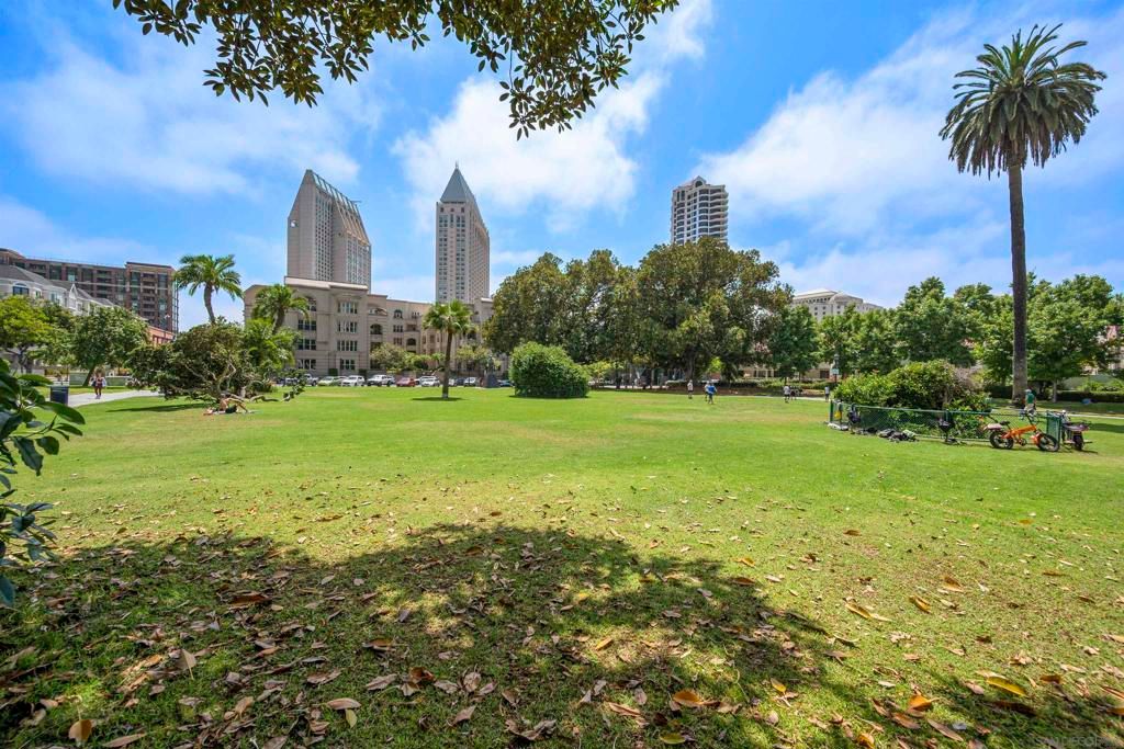 Image 27 of property listing at 750 State St 109, San Diego, CA 92101