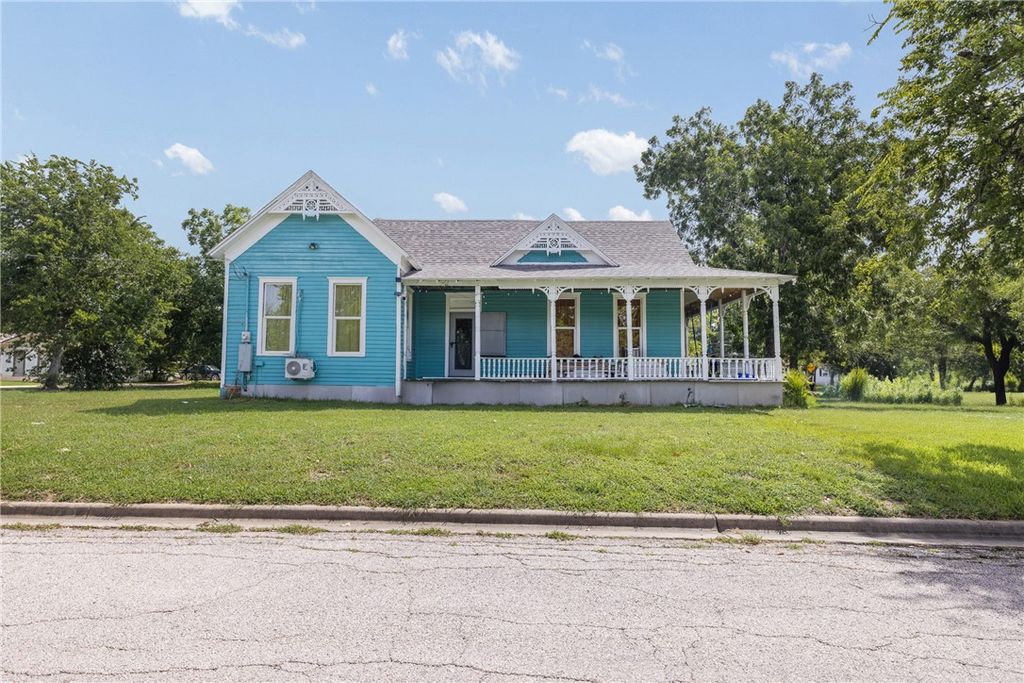 610 West Davis Street, Hearne, TX 77859 — photo 3