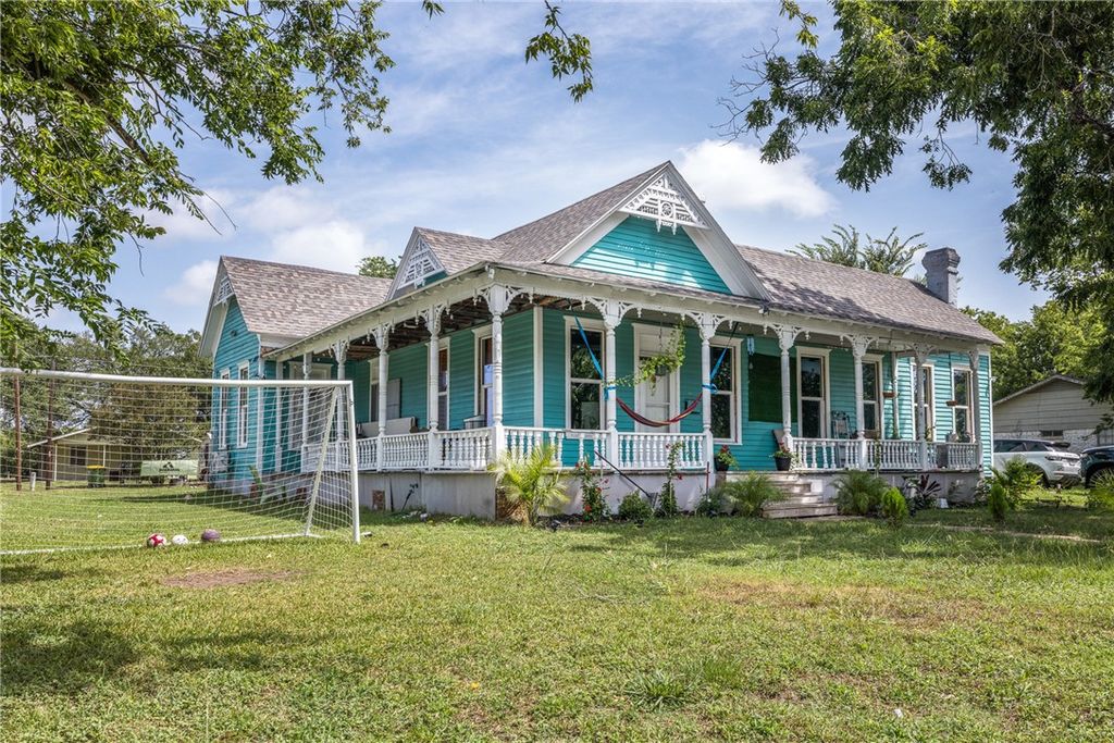 610 West Davis Street, Hearne, TX 77859 — photo 5