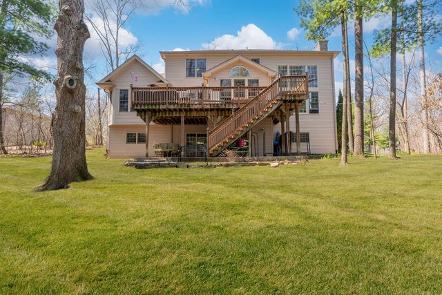 3506 Harvest Court, Island Lake, IL 60042