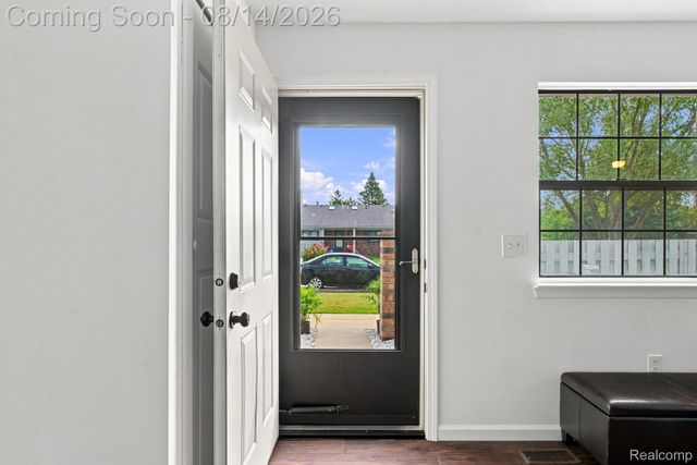 2101 E Vine Way Drive 93, Canton Charter Township, MI 48188