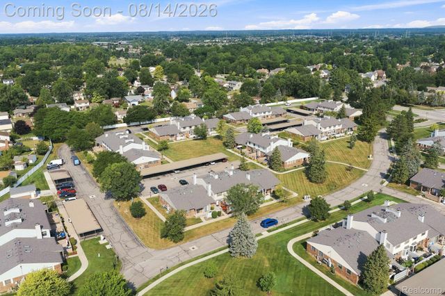 2101 E Vine Way Drive 93, Canton Charter Township, MI 48188