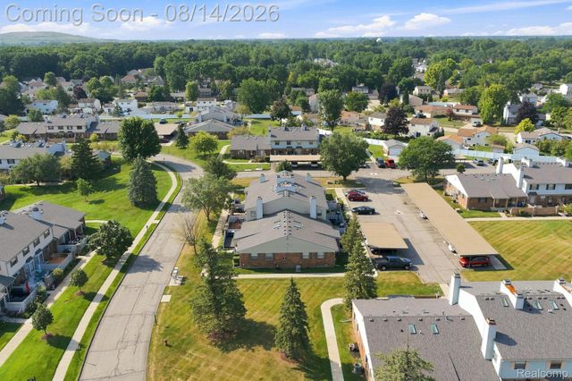 2101 E Vine Way Drive 93, Canton Charter Township, MI 48188