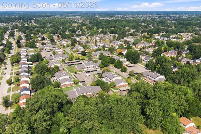 2101 E Vine Way Drive 93, Canton Charter Township, MI 48188