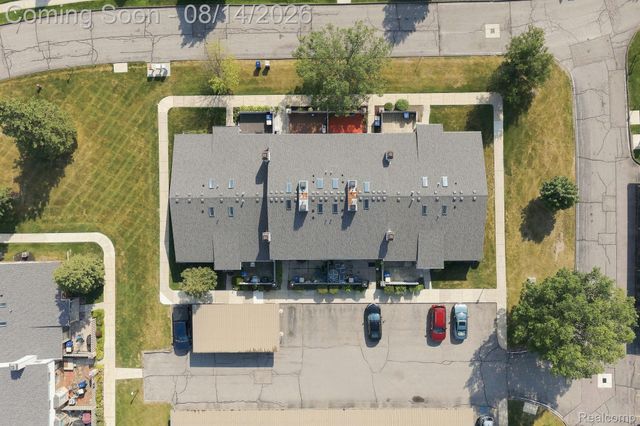 2101 E Vine Way Drive 93, Canton Charter Township, MI 48188