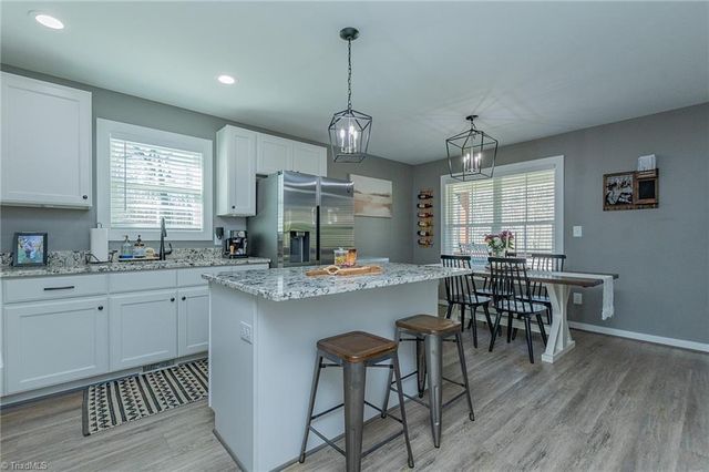 131 Lake Drive 10, Lexington, NC 27292