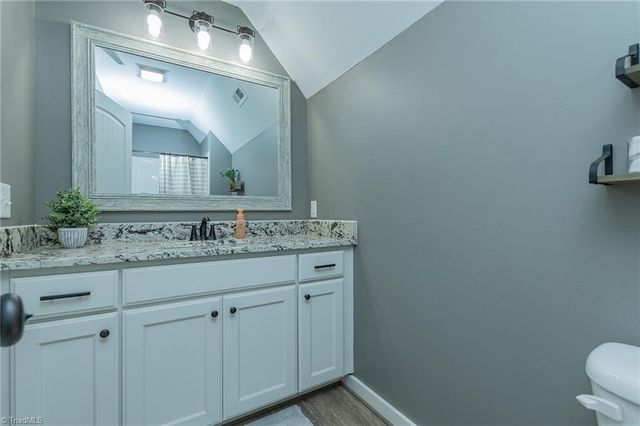 131 Lake Drive 10, Lexington, NC 27292