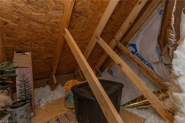 131 Lake Drive 10, Lexington, NC 27292