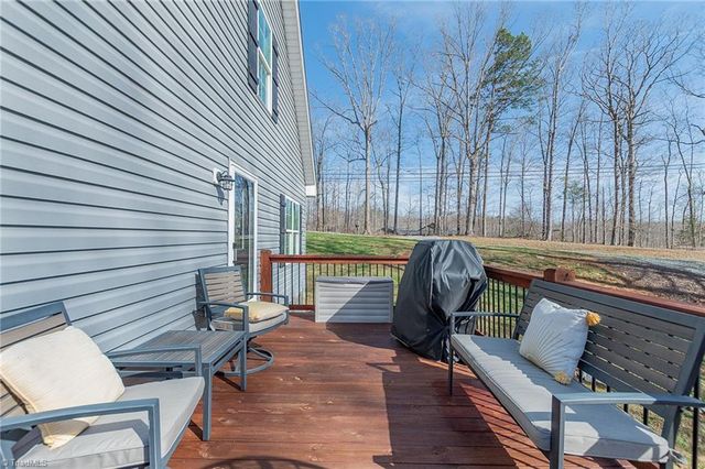 131 Lake Drive 10, Lexington, NC 27292