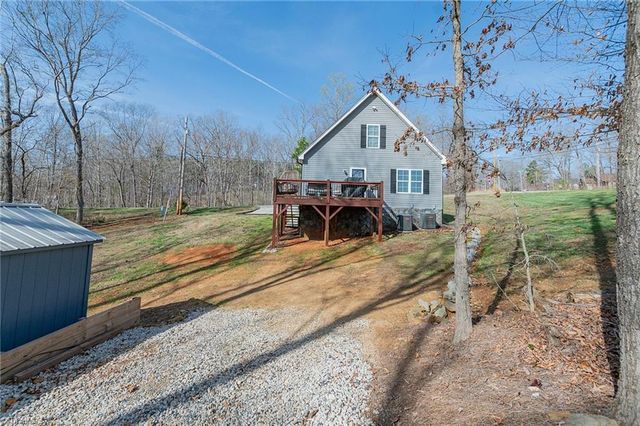 131 Lake Drive 10, Lexington, NC 27292