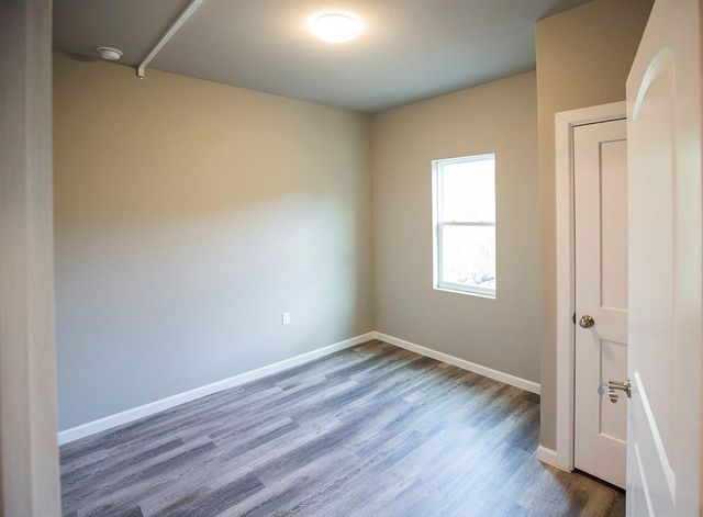 911 W 22nd ST 303, Austin, TX 78705