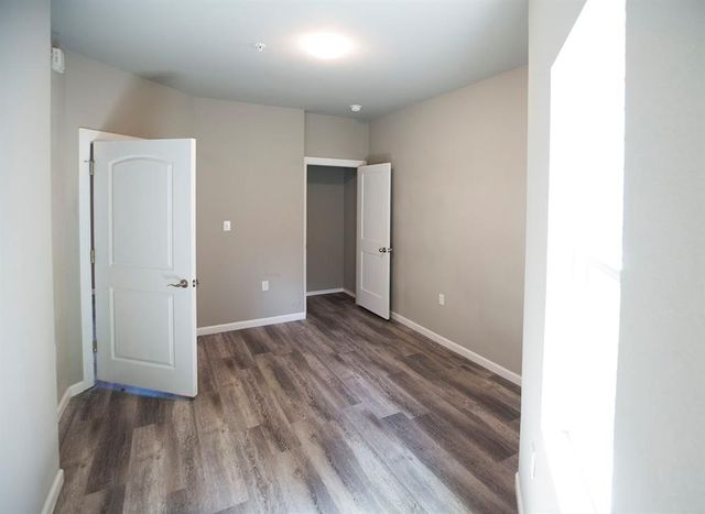 911 W 22nd ST 303, Austin, TX 78705