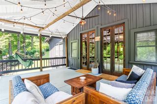 150 Indian Cave Park Road, Hendersonville, NC 28739