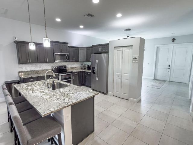 13215 69th Street N, The Acreage, FL 33412