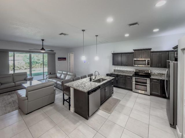 13215 69th Street N, The Acreage, FL 33412