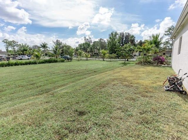 13215 69th Street N, The Acreage, FL 33412