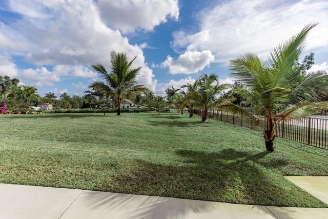 13215 69th Street N, The Acreage, FL 33412