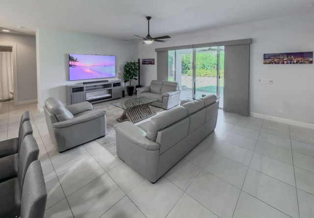 13215 69th Street N, The Acreage, FL 33412