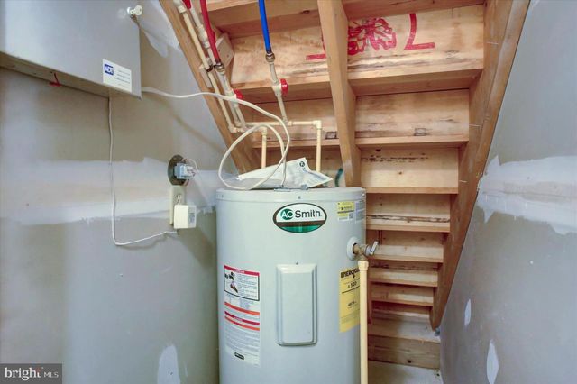 1032 UPLAND DRIVE, Fayetteville, PA 17222