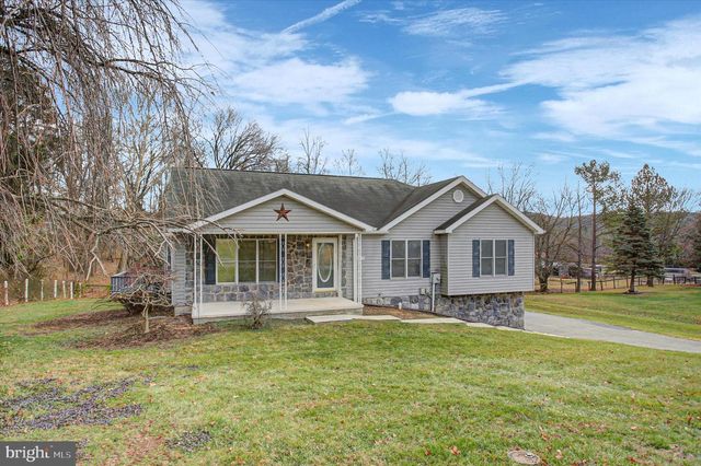 1032 UPLAND DRIVE, Fayetteville, PA 17222