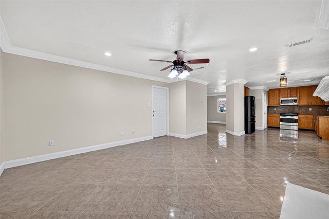 2219 Mountshire Drive, Missouri City, TX 77489