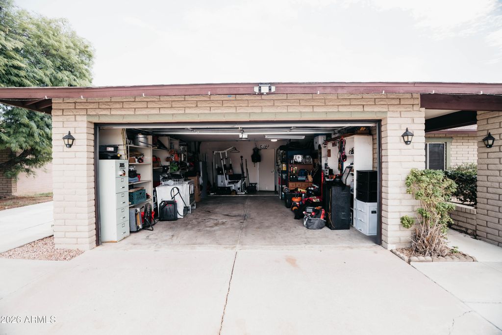 9801 N 49TH Lane, Glendale, AZ 85302 — photo 5