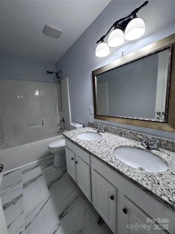 7803 Noland Woods Drive, Charlotte, NC 28277