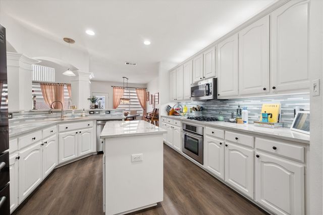 1912 Austin Street, Mansfield, TX 76063