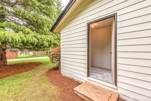 13232 36th Avenue W, Lynnwood, WA 98087