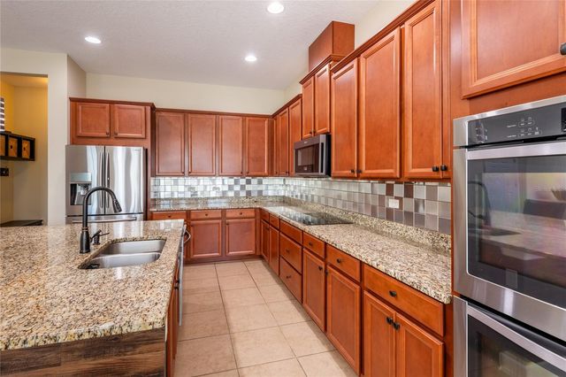 11807 CROSS VINE DRIVE, Riverview, FL 33579