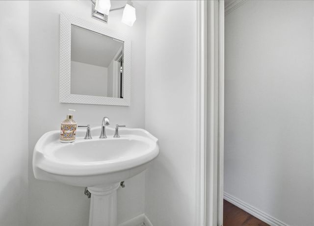 6457 Burgoyne Road 29, Houston, TX 77057