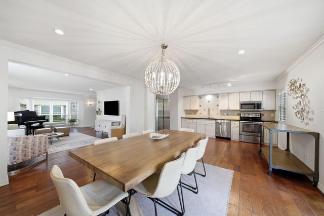 6457 Burgoyne Road 29, Houston, TX 77057