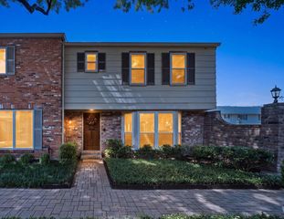 6457 Burgoyne Road 29, Houston, TX 77057