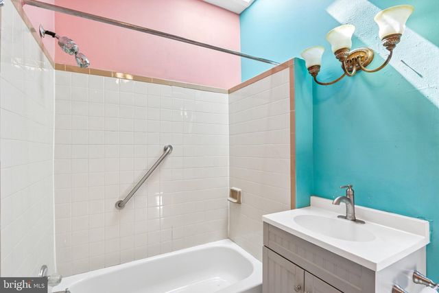 3707 HAMILTON ST, Philadelphia, PA 19104