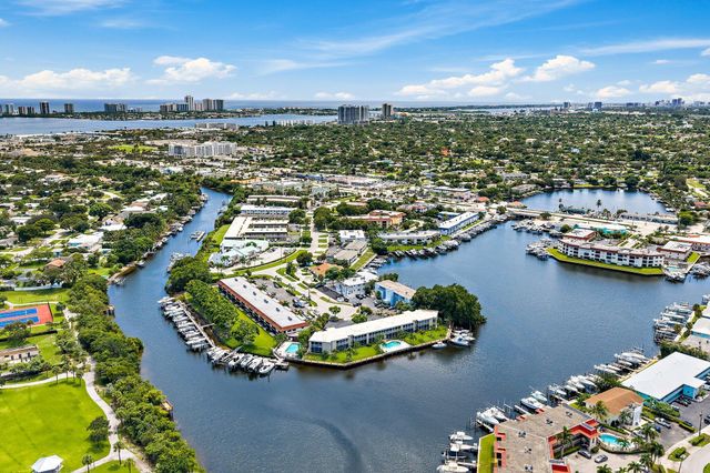 624 Southwind Circle 1, North Palm Beach, FL 33408
